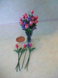 Tulips/Iris in Blue Str Ruffle